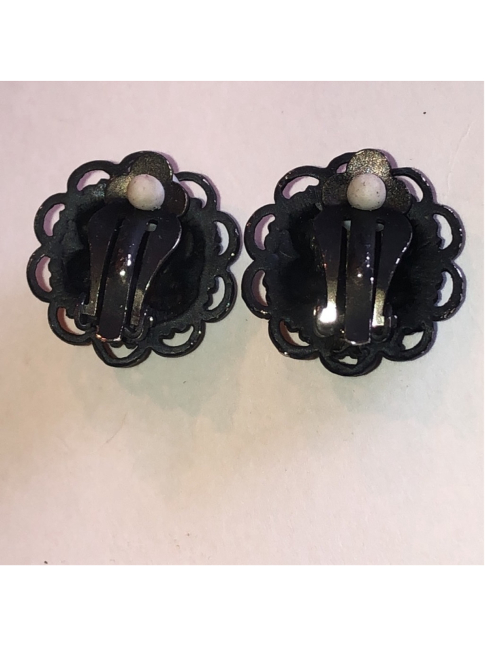 Black Rhinestones Floral Cluster Vintage Clip On Earrings - Picture 4 of 6